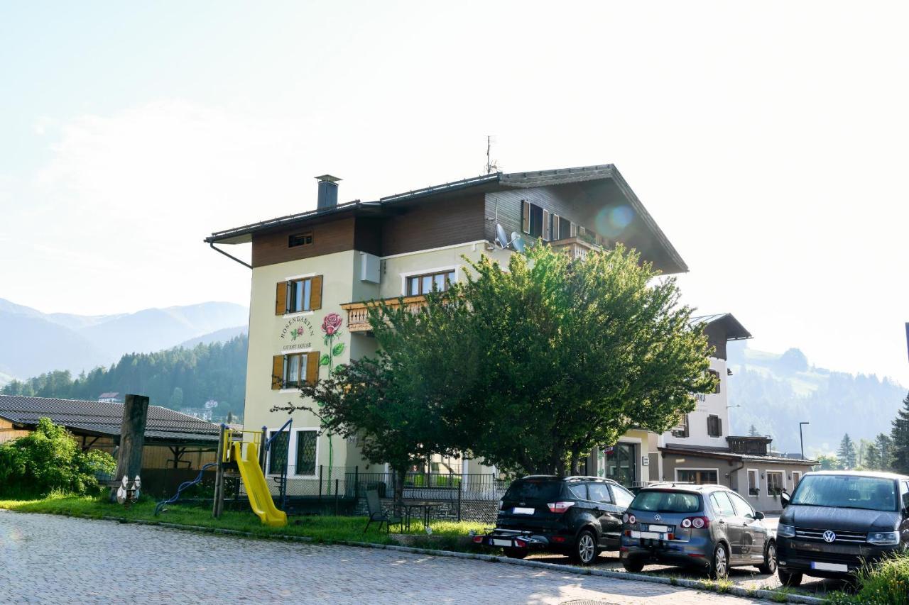 Guesthouse Rosengarten Dobbiaco Exterior photo