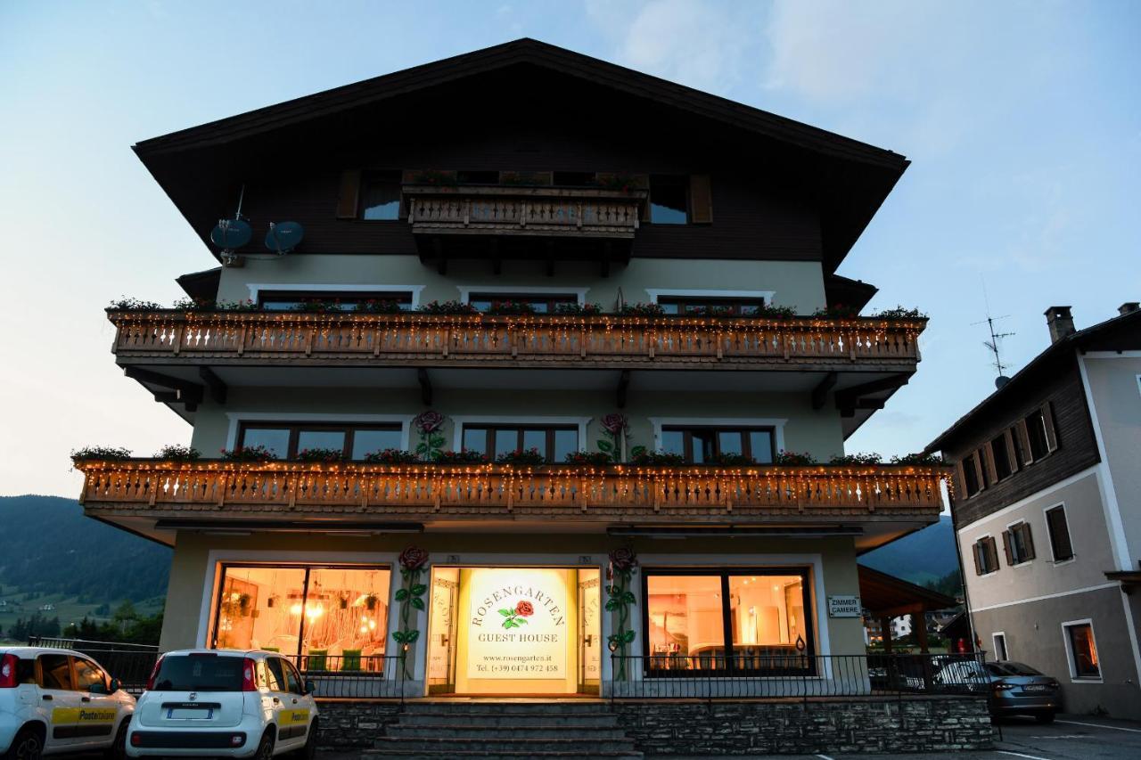 Guesthouse Rosengarten Dobbiaco Exterior photo