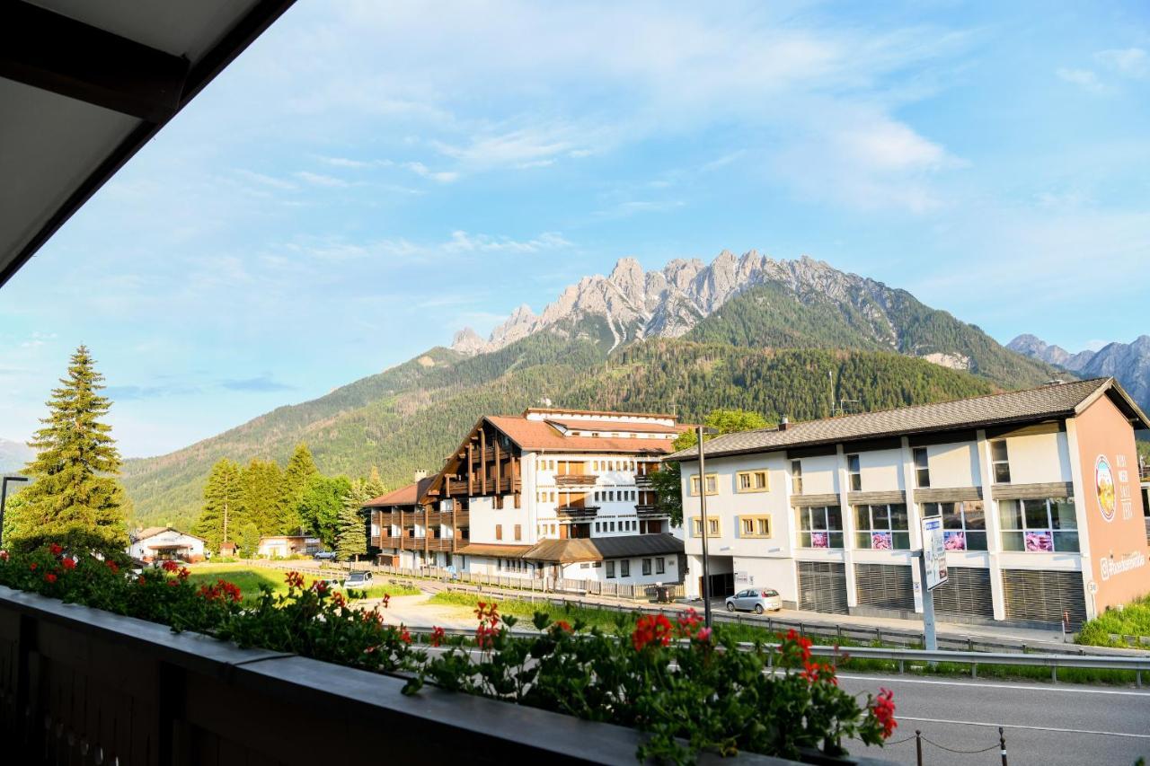 Guesthouse Rosengarten Dobbiaco Exterior photo